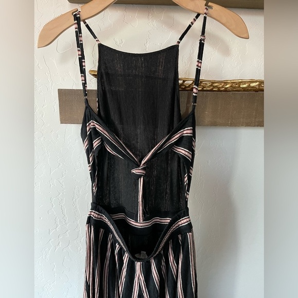 Joie Briselle Linen Jumpsuit, Vertical Stripes, Wide Leg & Exposed Back—Size XS• - Picture 6 of 16